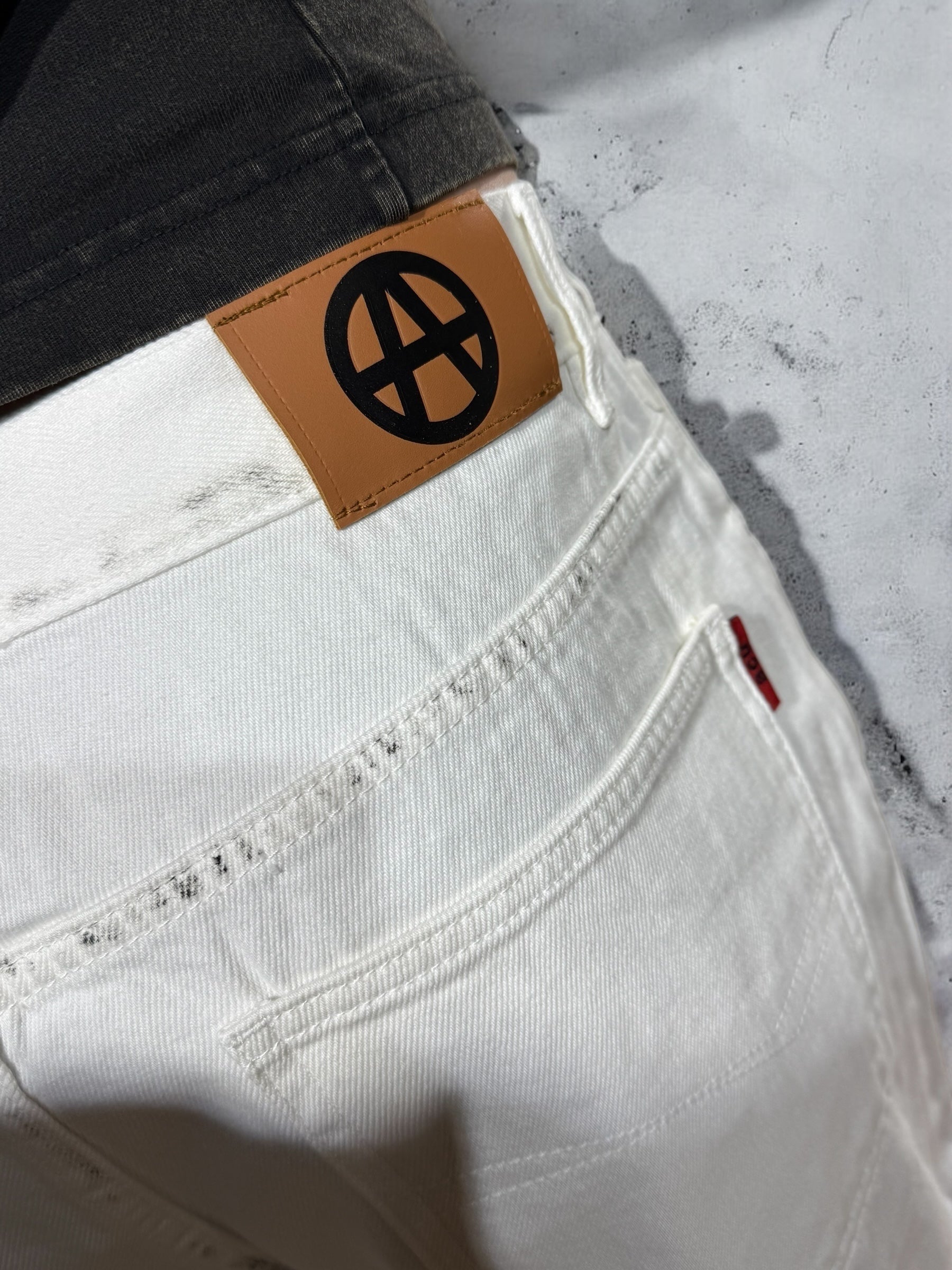 GRAFFITI DENIM PANT