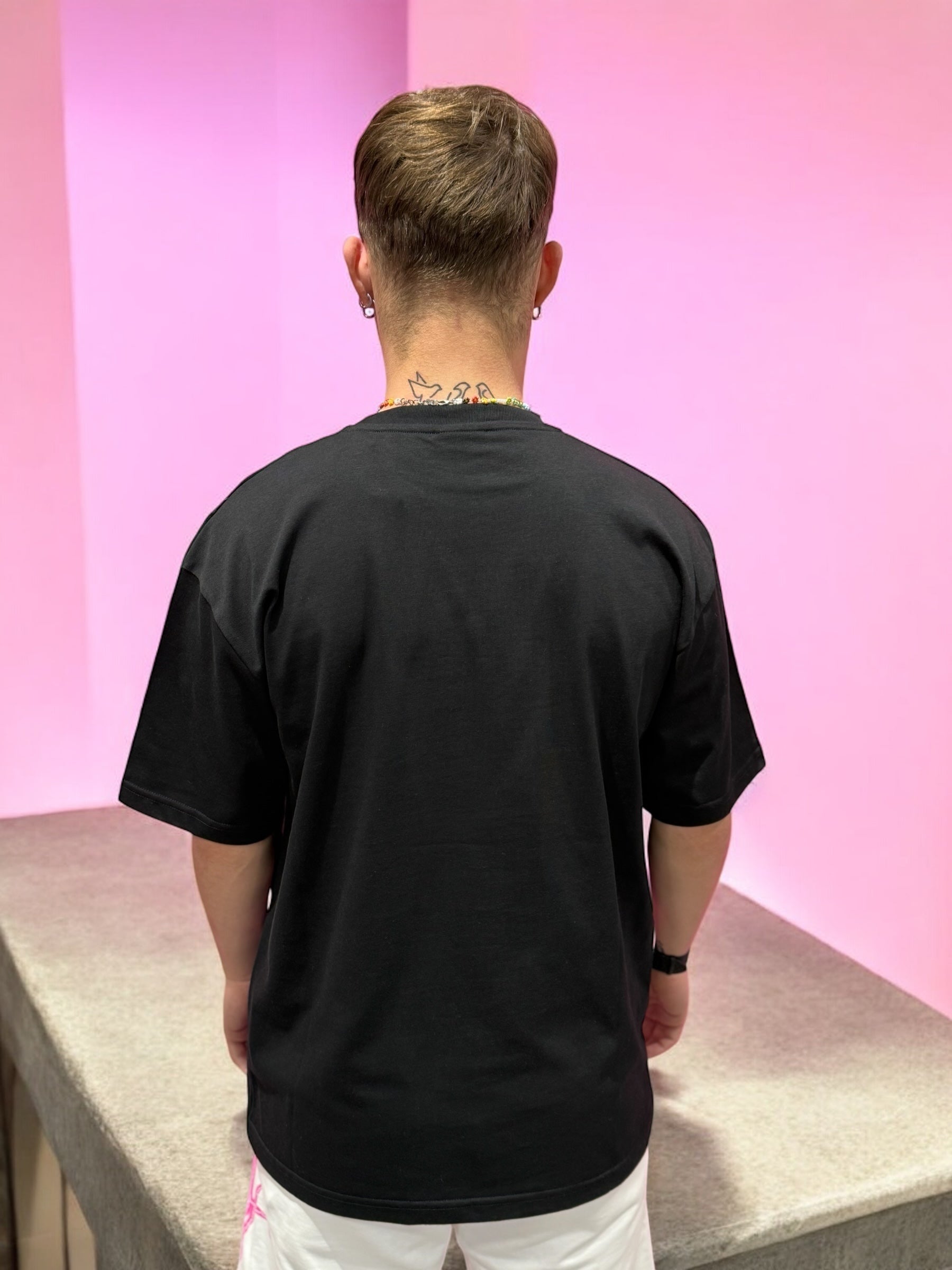 PHOBIA BLACK TEE LATERAL PINK