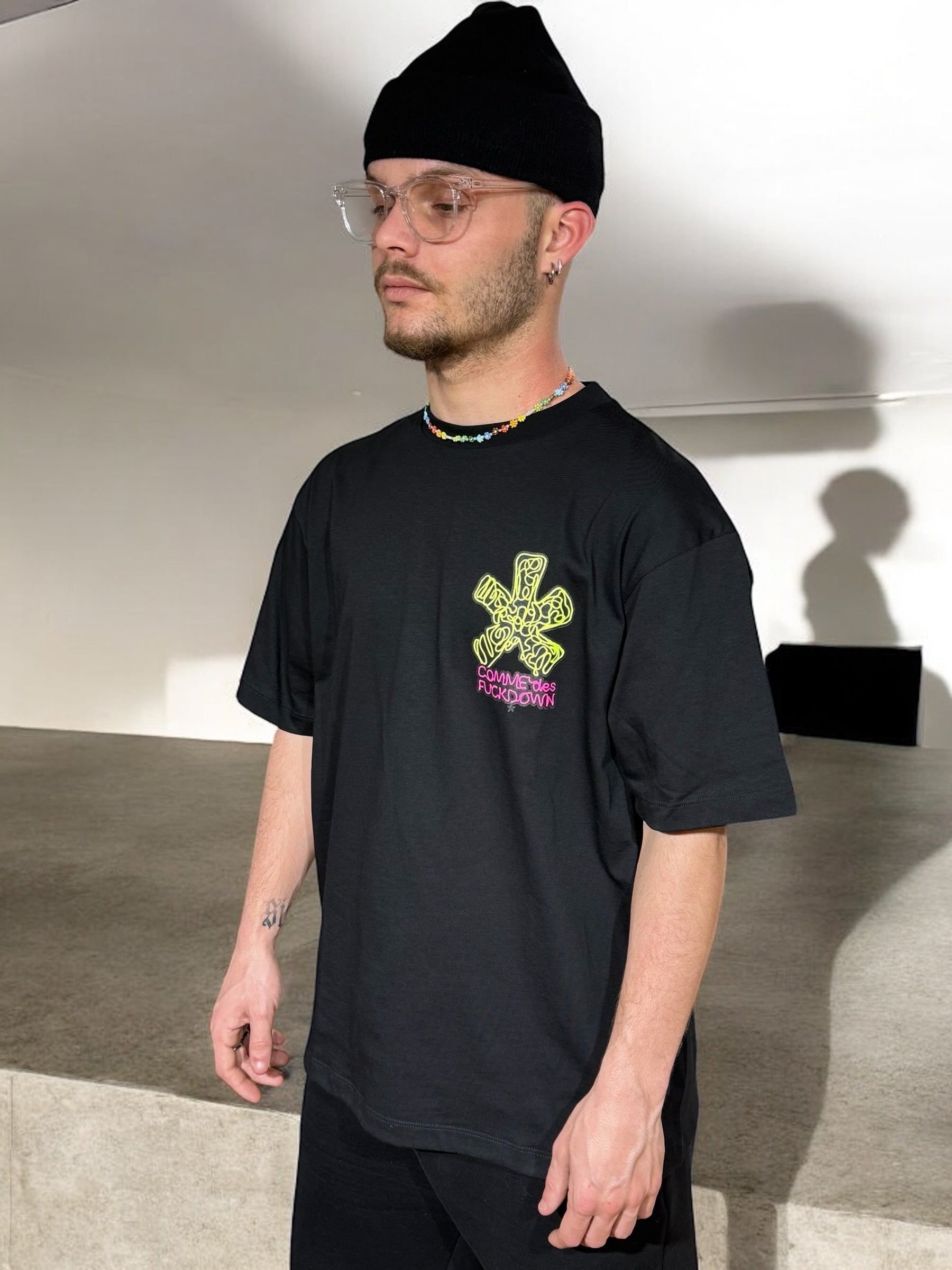 TEE CDF NEON SIGN