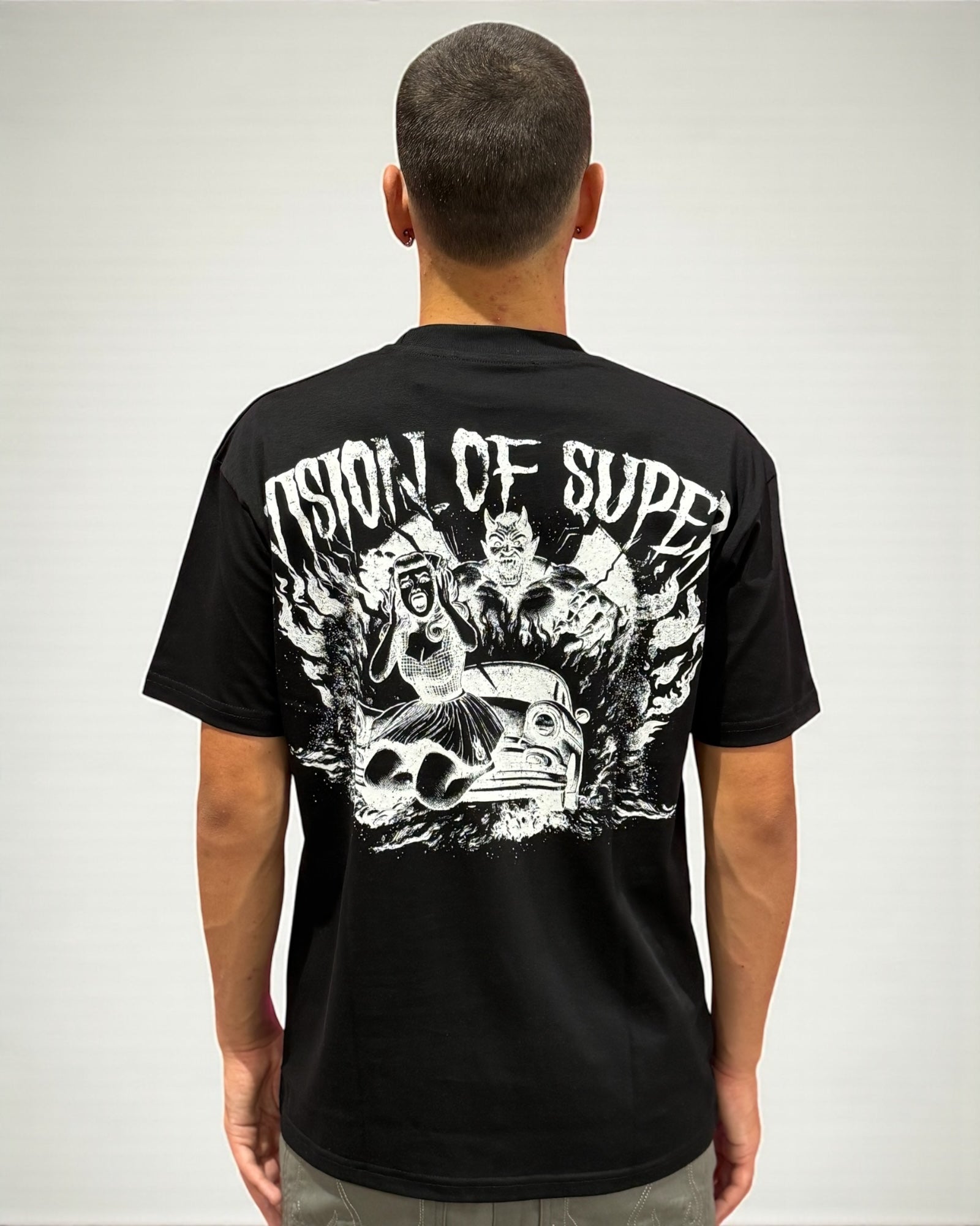 BLACK TEE WITH PRINT ON BACK