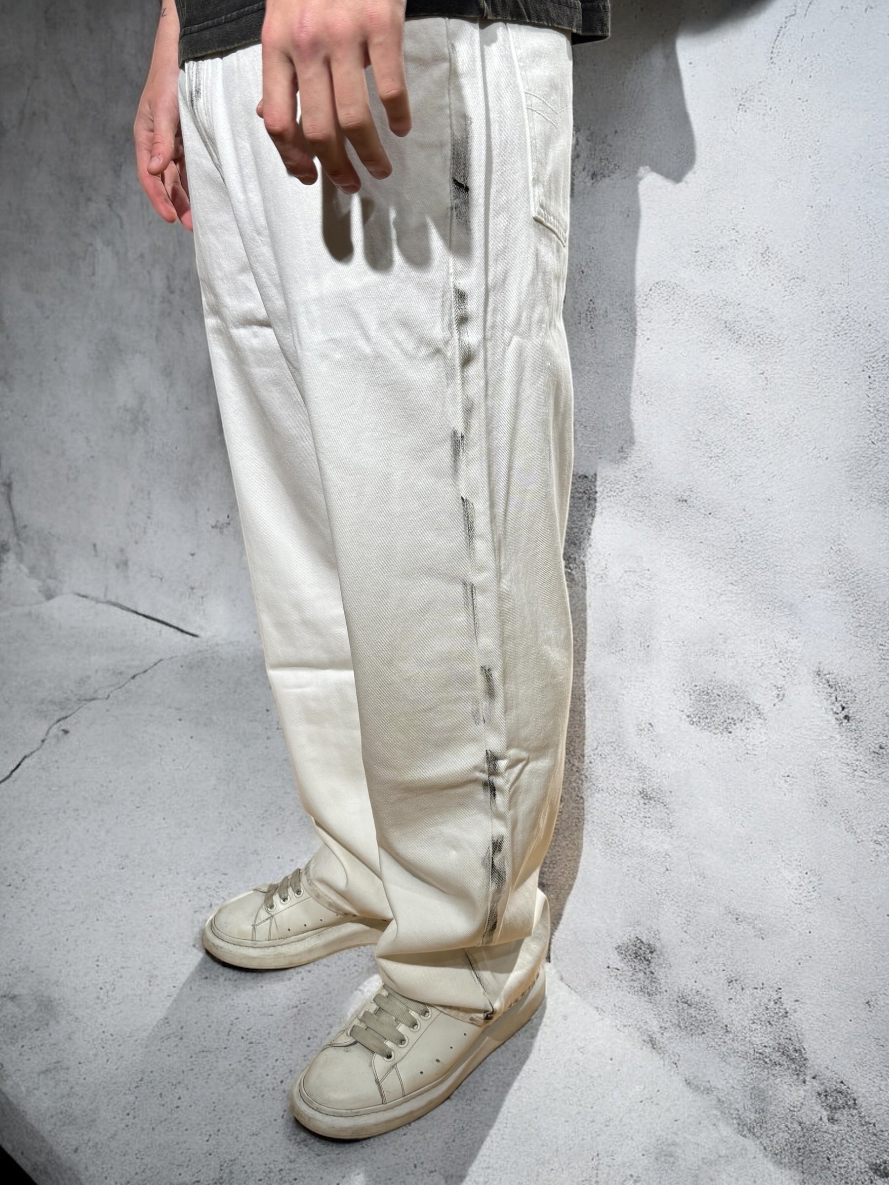 GRAFFITI DENIM PANT