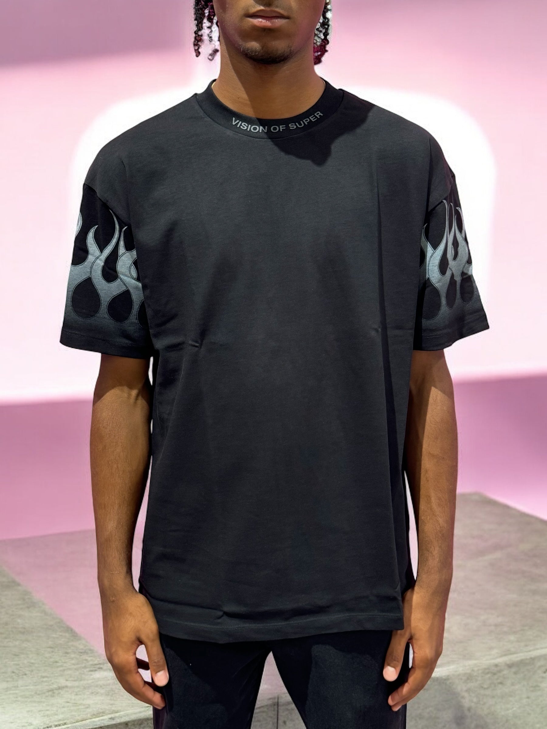 BLACK TSHIRT WITH WHITE EMBROIDERED FLAMES