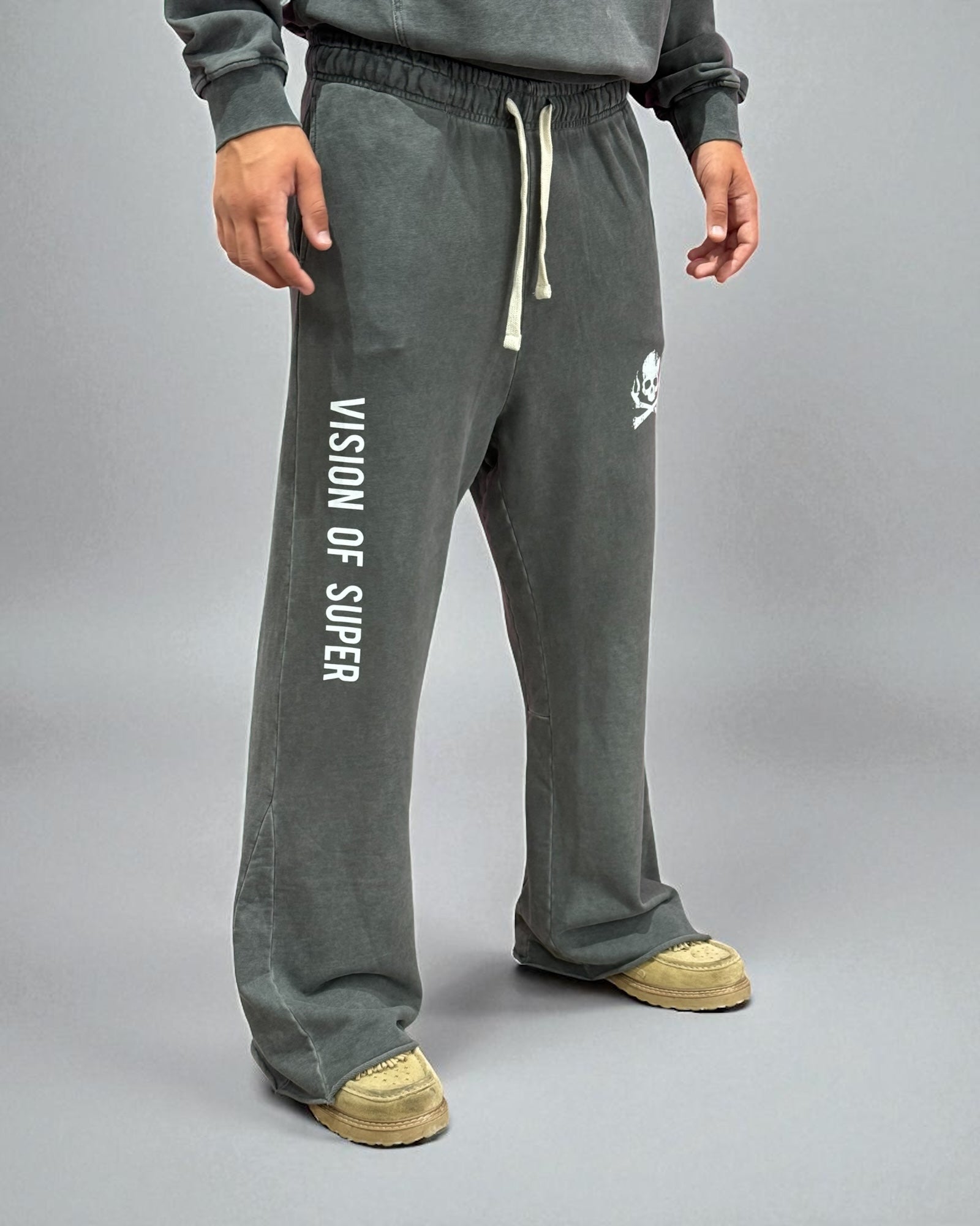 STONE WASH BLACK PANT WITH PRINT