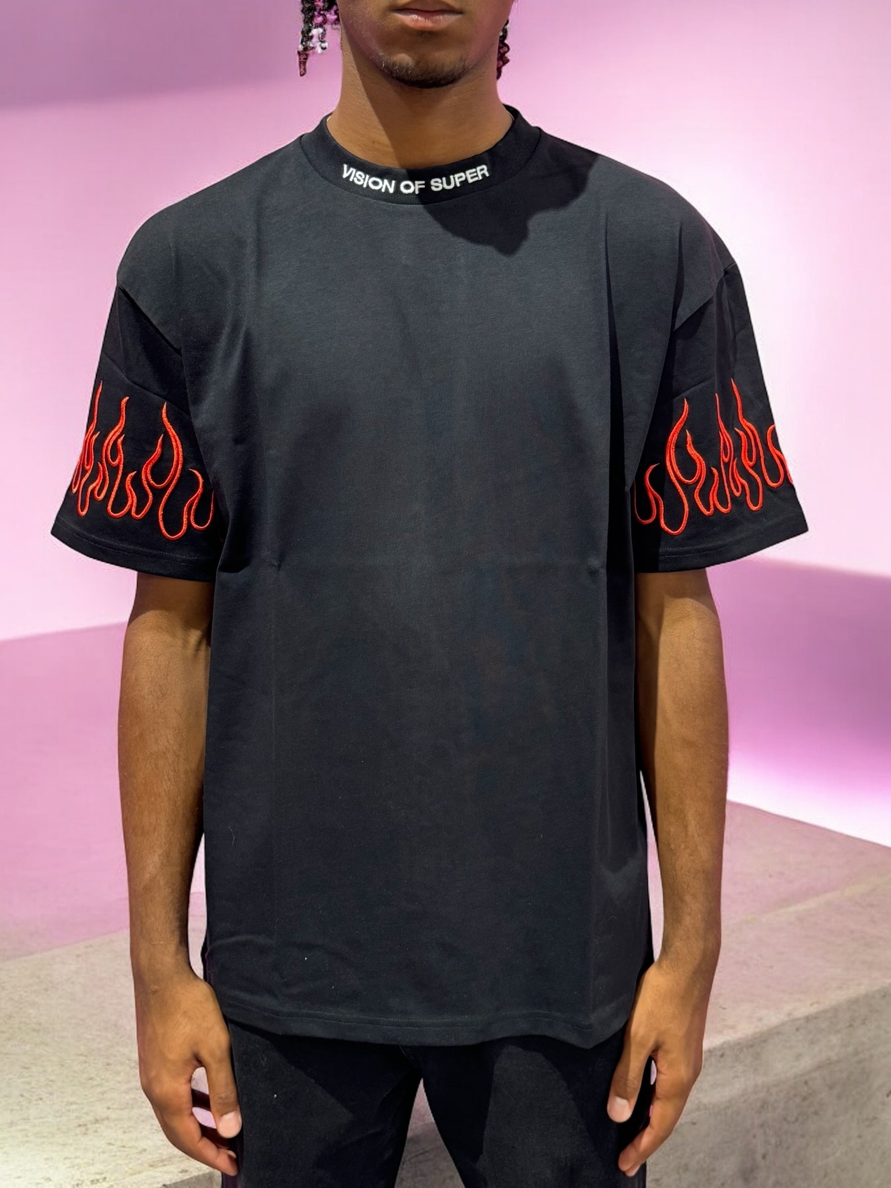 BLACK TSHIRT WITH RED EMBROIDERED FLAMES
