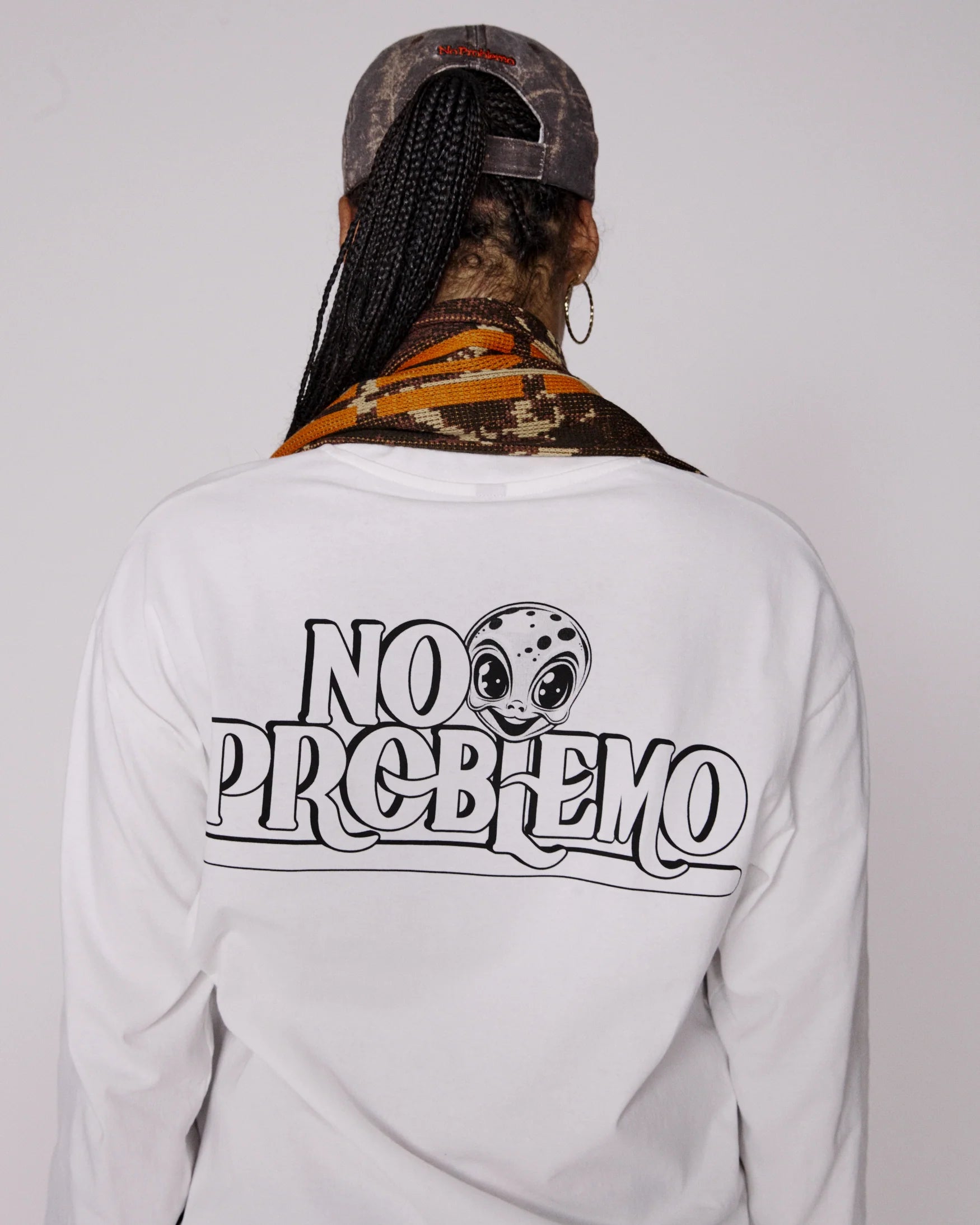 STICKERS LS TEE