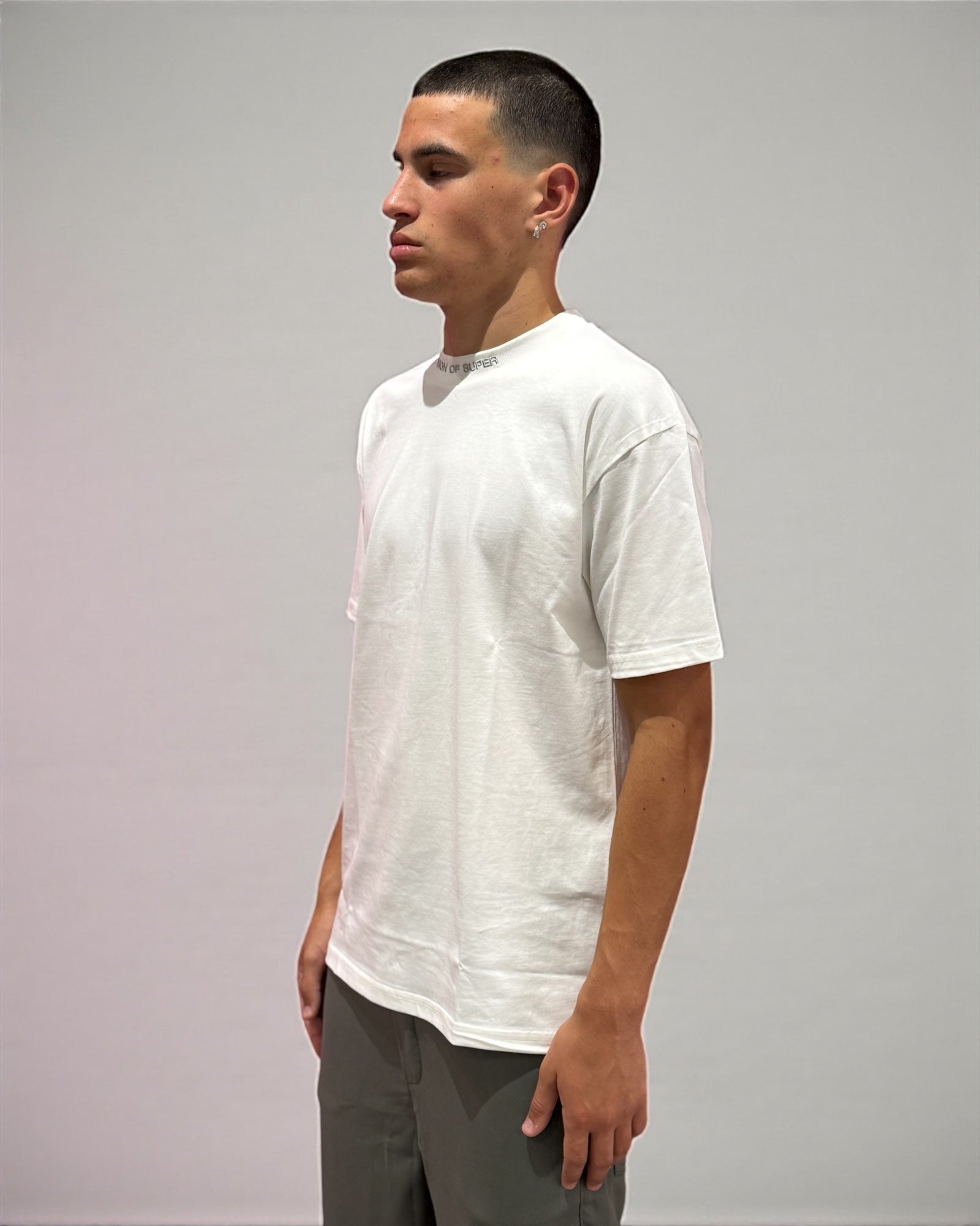OFF WHITE TEE WITH PRINT ON BACK