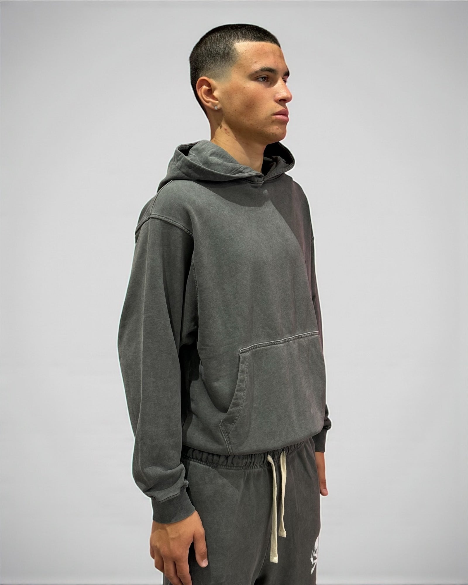 STONE WASH BLACK HOODIE WITH EMBROIDERED