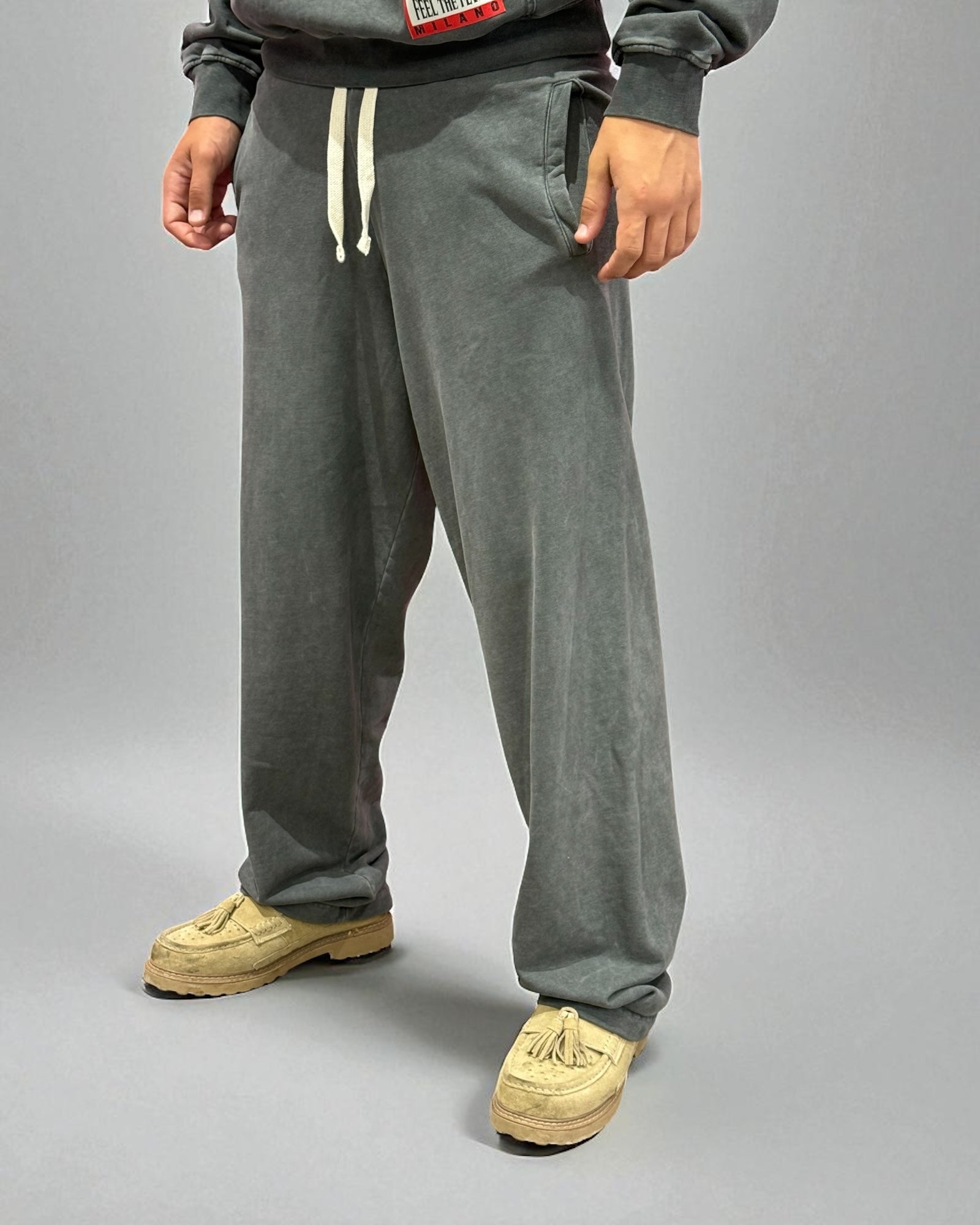 STONE WASH BLACK PANT WITH PATCH