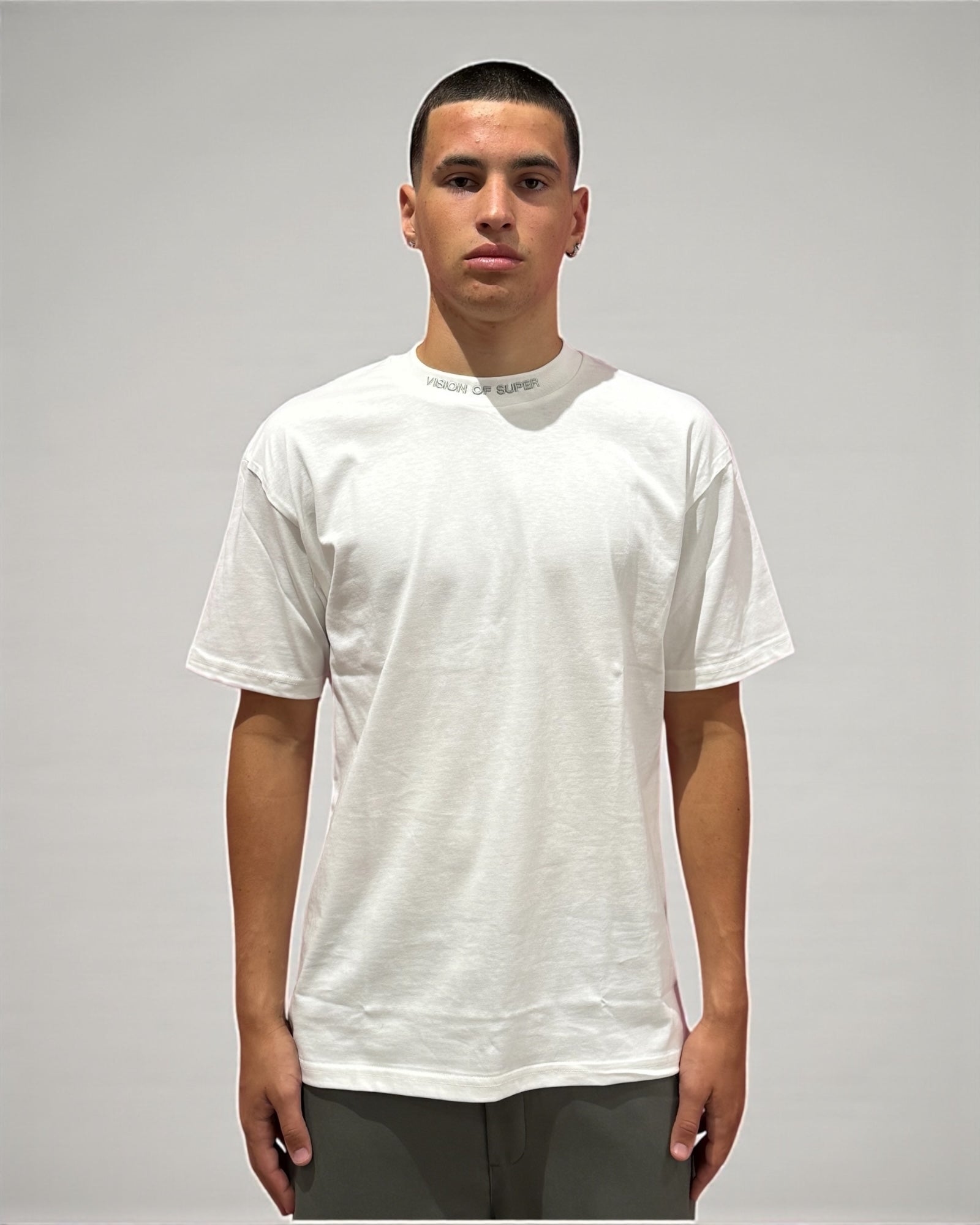 OFF WHITE TEE WITH PRINT ON BACK