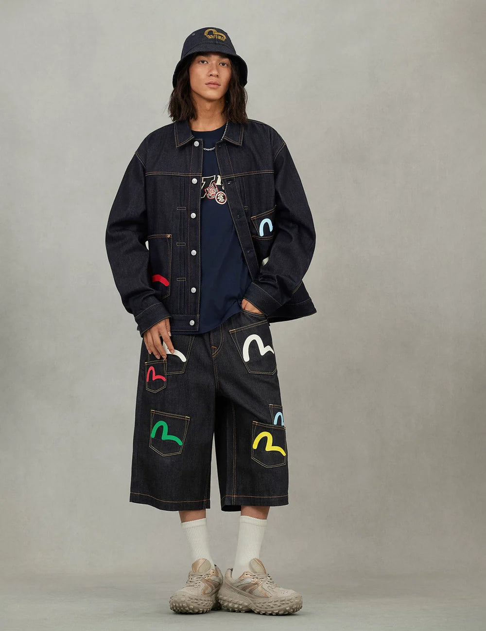 Giacca in denim relax multi-tasche con stampa gabbiano