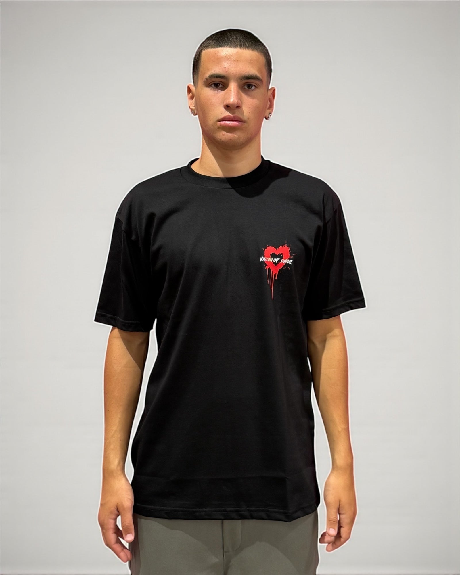 BLACK TEE WITH PUFF PRINT ON BACK