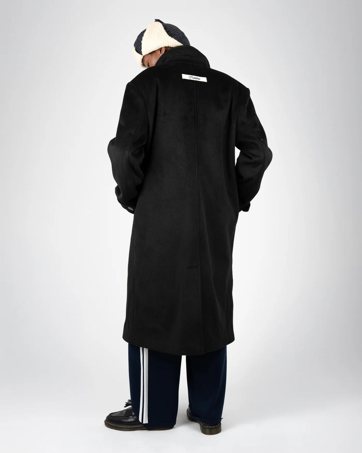 LODGE COAT | BLACK