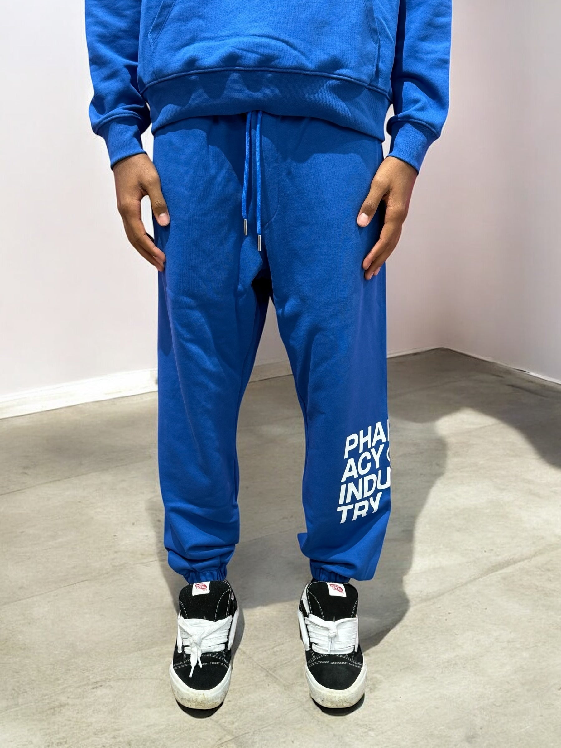 JOGGER PHARMACY ROYAL