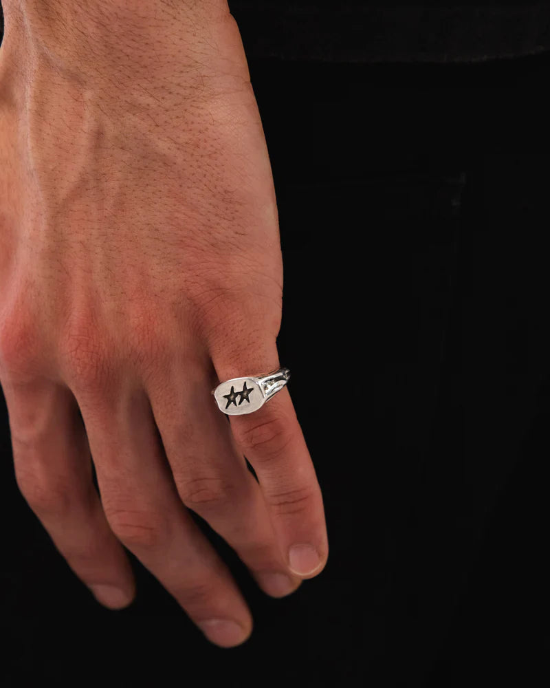 SUPERSTAR SIGNET RING