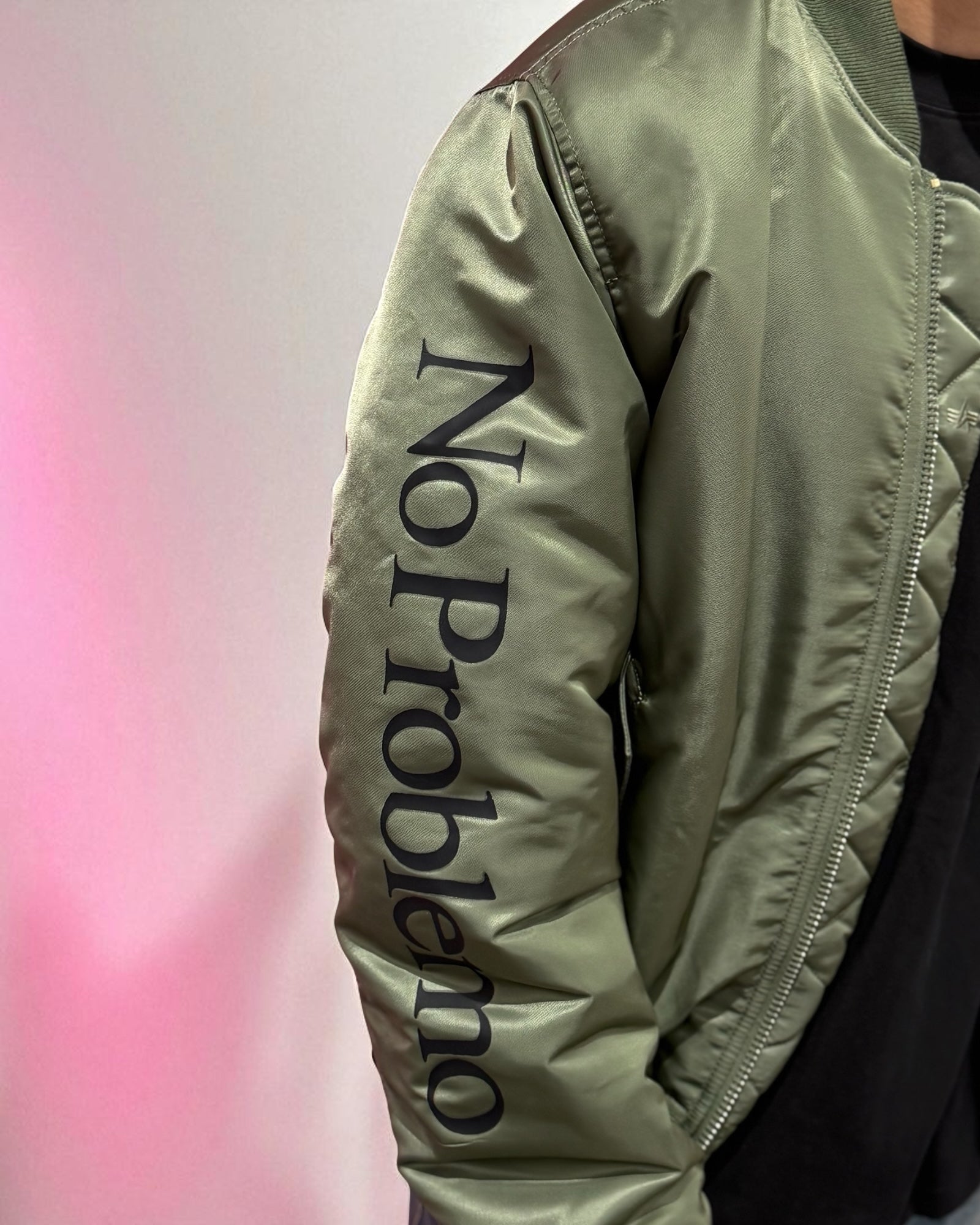 NO PROBLEMO X ALPHA INDUSTRIES MA-1 JACKET GREEN