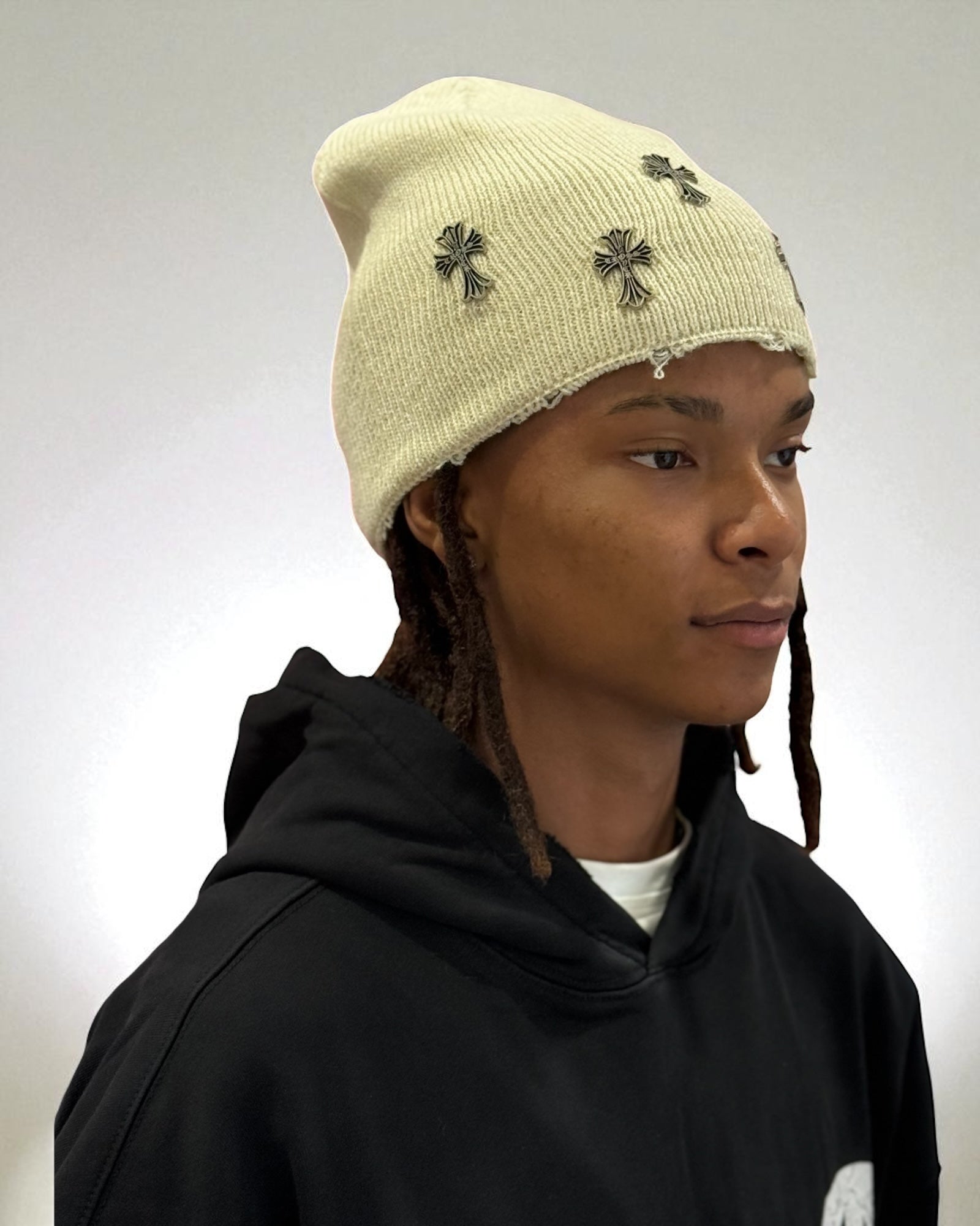 CROSS OVER BEANIE OFF WHITE
