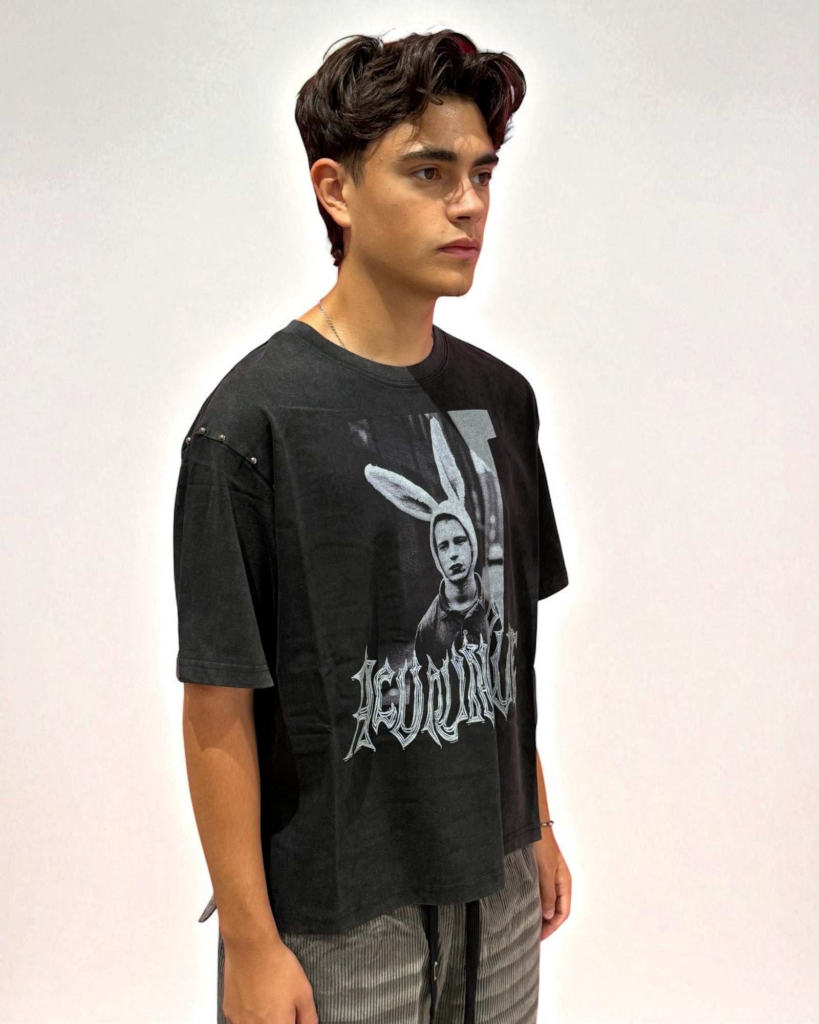 RABBIT T-SHIRT WASHED BLACK