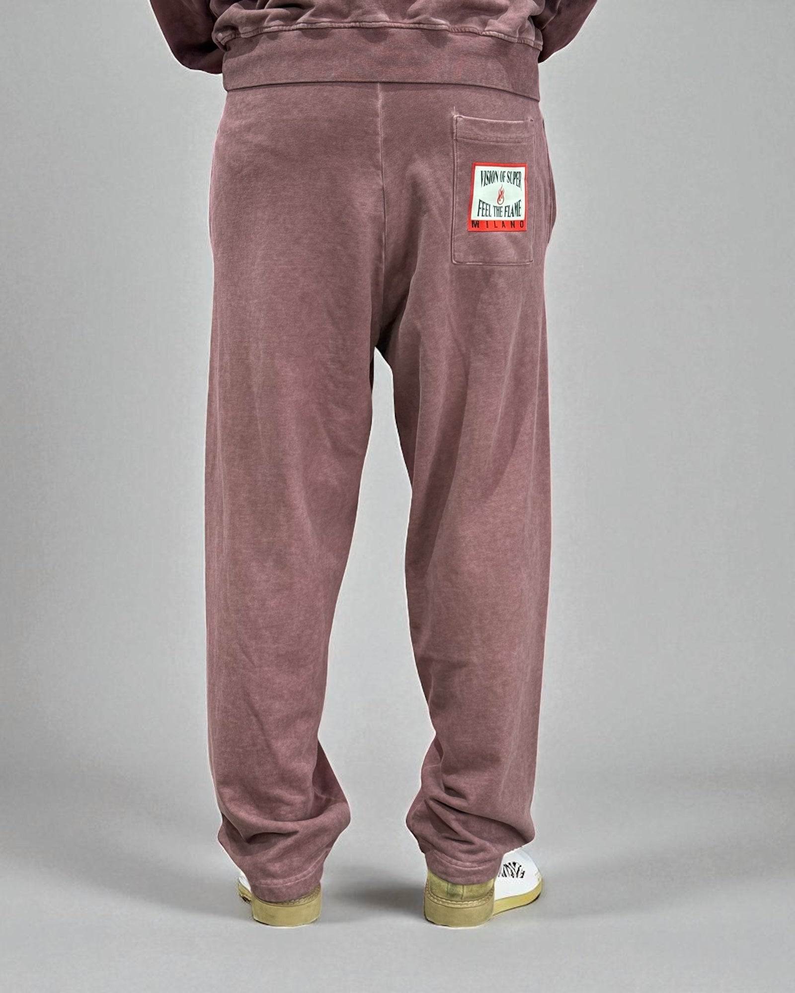 STONE WASH RED PANT WITH PATCH