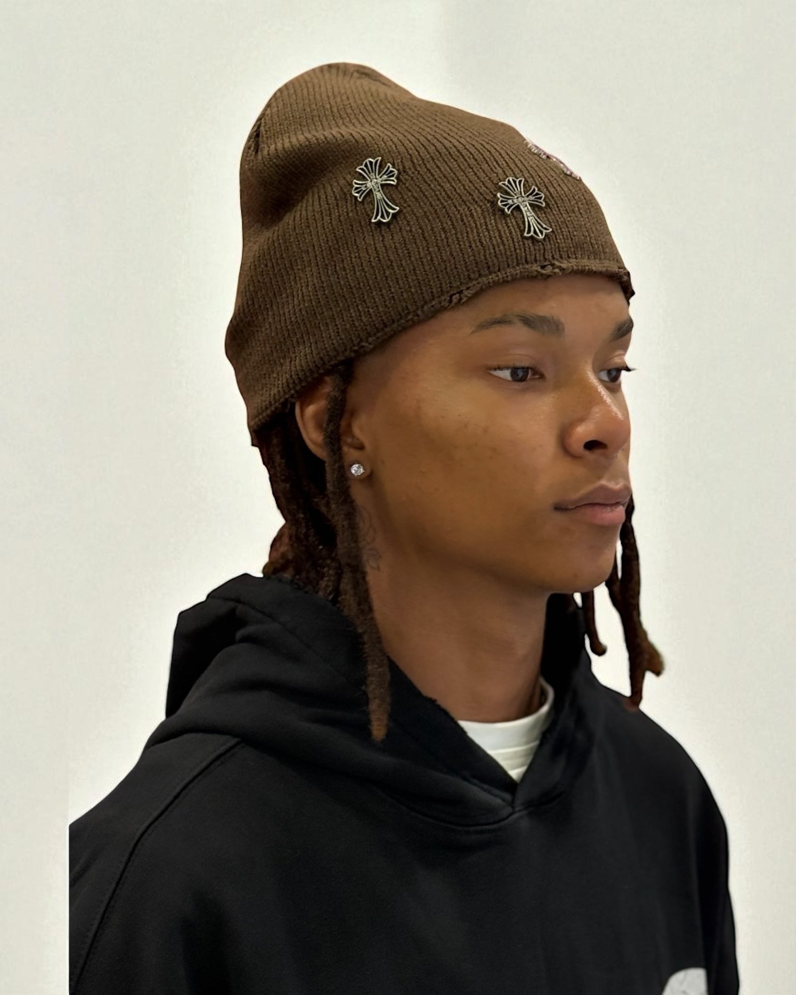CROSS OVER BEANIE BROWN