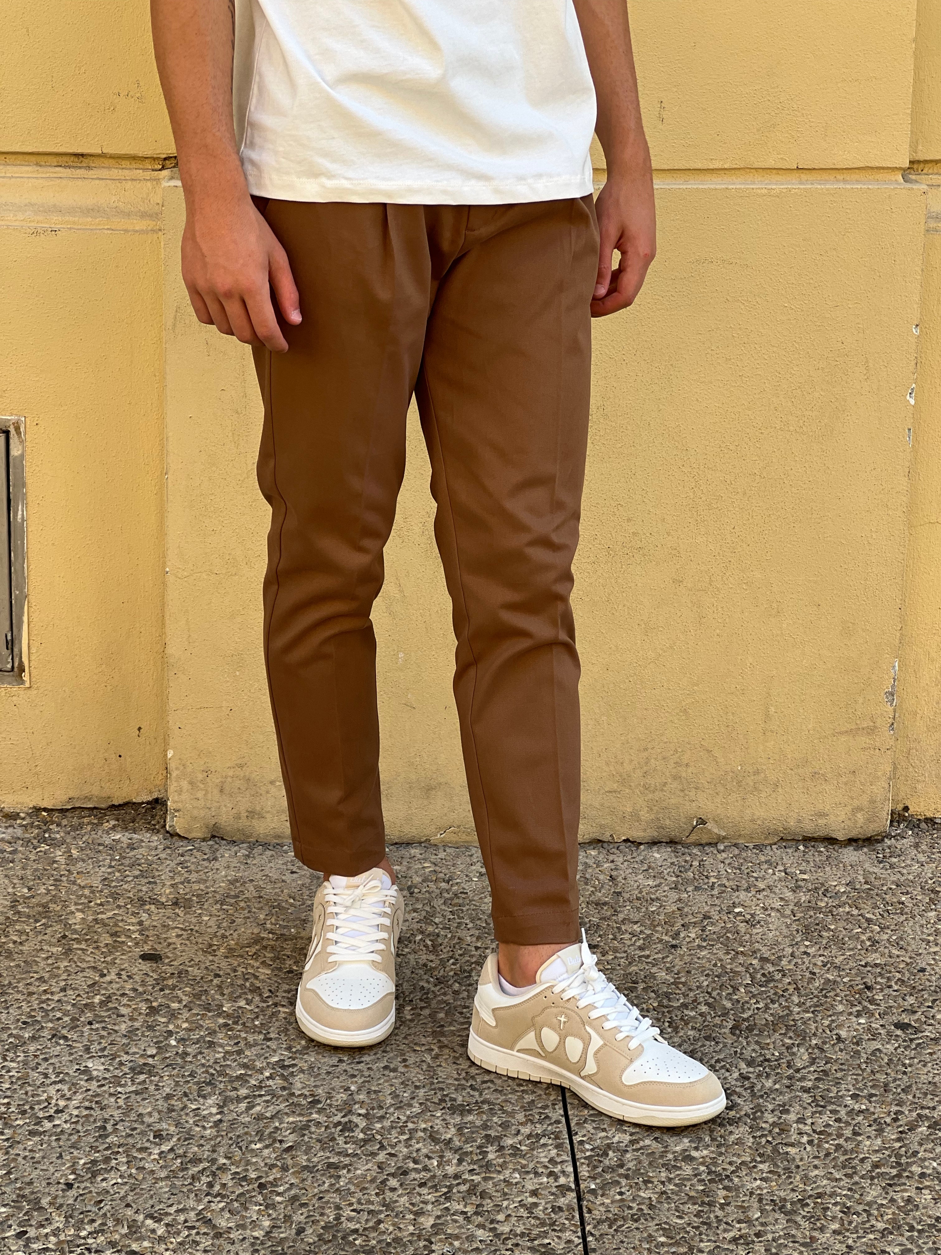 PANTALONE TAPERED FIT CON PINCES