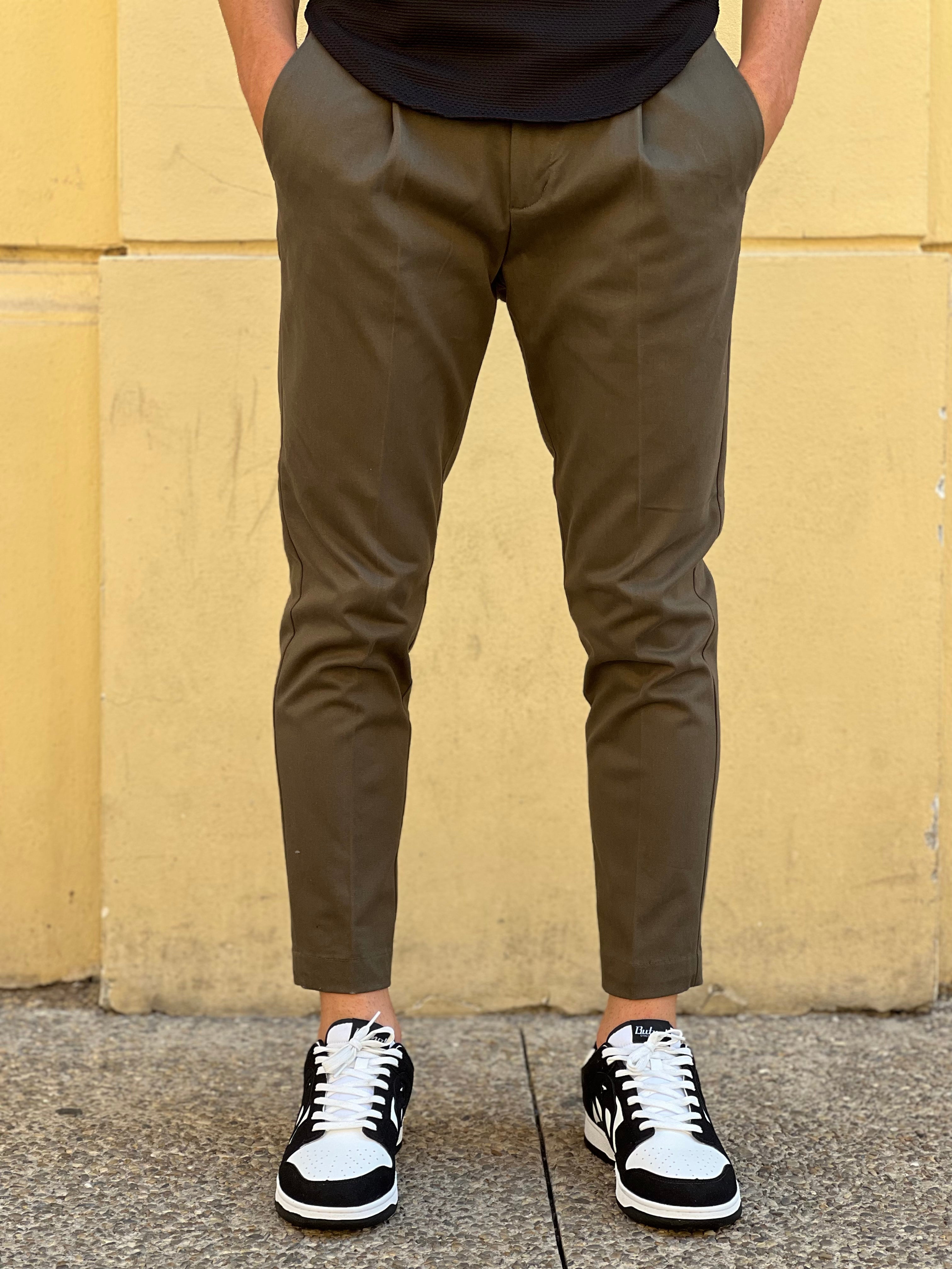 PANTALONE TAPERED FIT CON PINCES