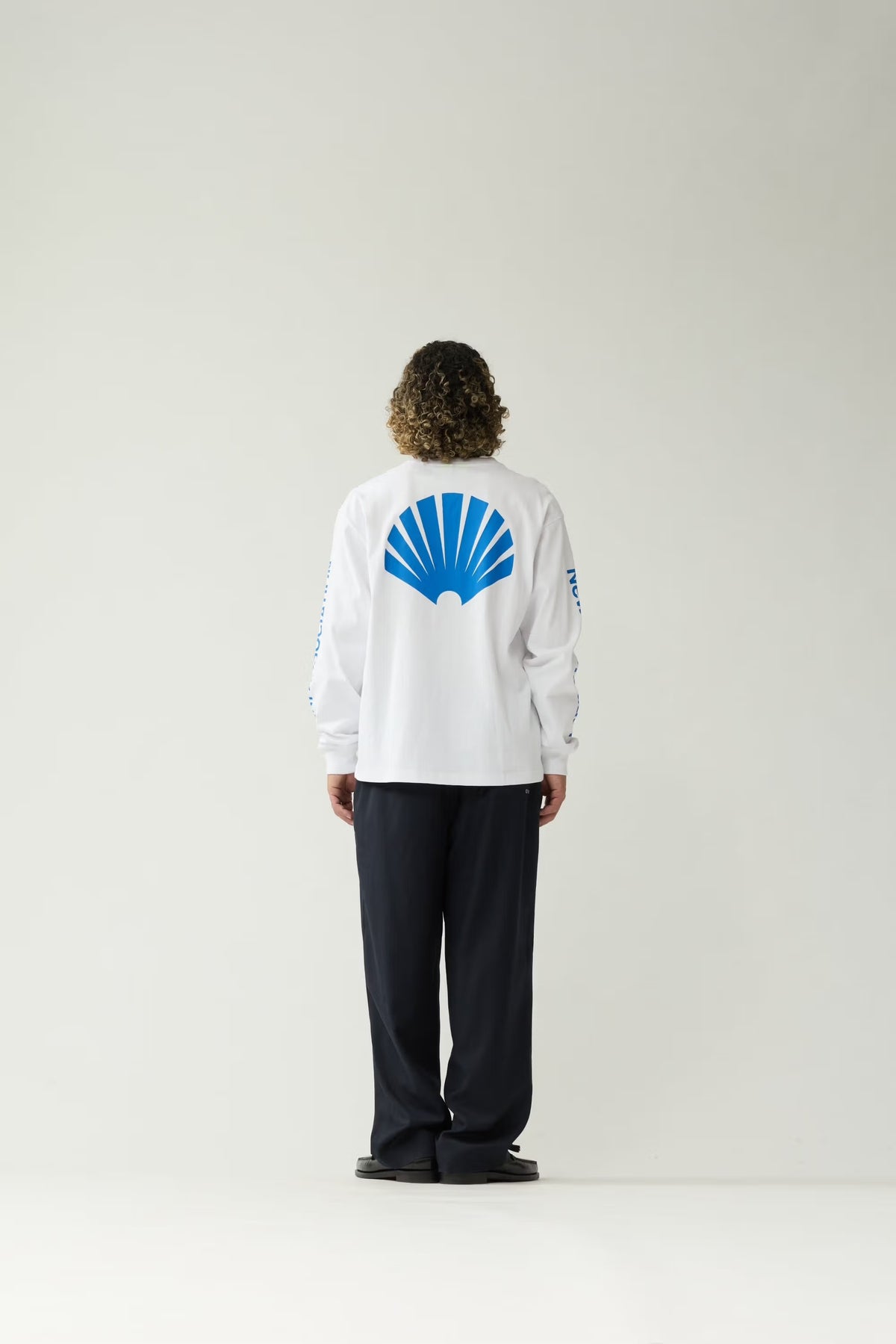LOGO LONGSLEEVE WHITE